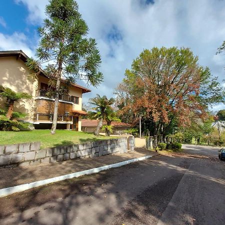 Apto Amplo E Aconchegante Proximo Ao Lago Negro Gramado Exterior foto